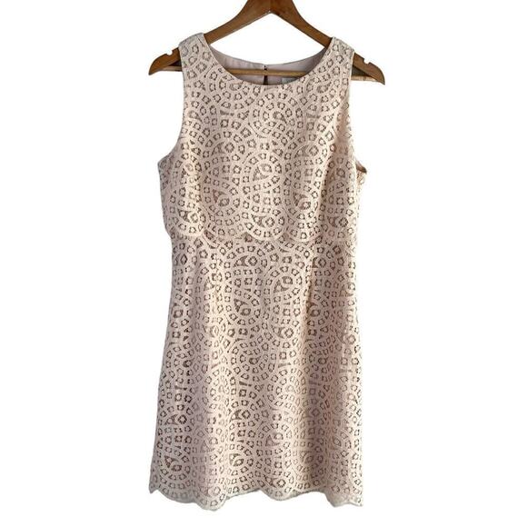 J.Crew Tiered Raindrop Lace Shift Dress Sleeveless in Cream, Size 8 - Picture 2 of 16